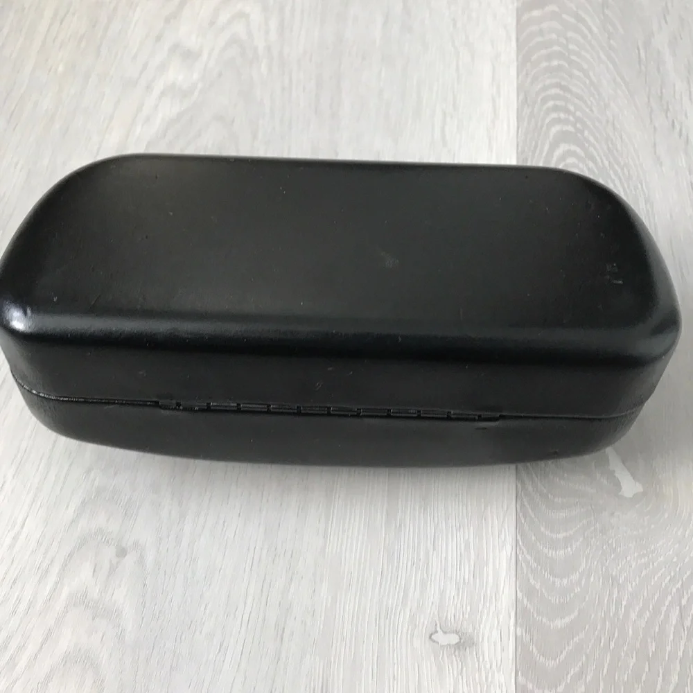 COACH BLACK SUNGLASS CASE HARDE CLAM SHELL STORAGE TRAVEL